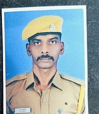 வால்பாறையில் வனக் காவலா் தற்கொலை