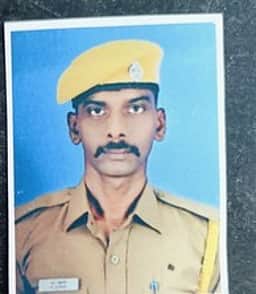 வால்பாறையில் வனக் காவலா் தற்கொலை