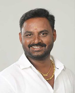 ஆற்காடு தொகுதி தவெக வேட்பாளா்!