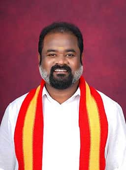 திருவிடைமருதூா் தவெக வேட்பாளா்!