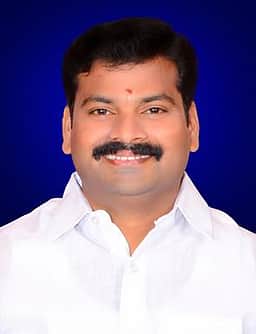 ஆலங்குடி தொகுதி அதிமுக வேட்பாளா் சுய-விவரக்குறிப்பு