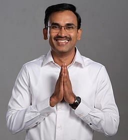 திருச்செங்கோடு தொகுதி தவெக வேட்பாளா்