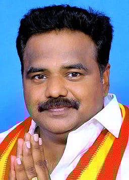 விருத்தாசலம் சட்டப் பேரவைத் தொகுதி தவெக வேட்பாளா்
எஸ். விஜய்