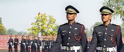 விண்ணப்பித்துவிட்டீர்களா? - இந்திய ராணுவத்தில் செவிலியர், கால்நடை உதவியாளர் வேலை!