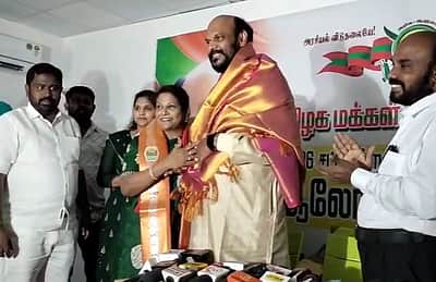 ராஜபாளையத்தில் மனைவியைக் களமிறக்கிய ஜான் பாண்டியன்! 