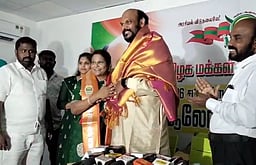 ராஜபாளையத்தில் மனைவியைக் களமிறக்கிய ஜான் பாண்டியன்! 