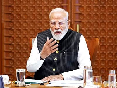 நெதர்லாந்து பிரதமருடன் பேசிய பிரதமா் மோடி!