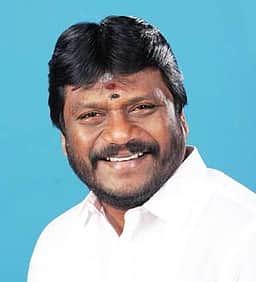 திட்டக்குடி தொகுதி அதிமுக வேட்பாளா் நாக. முருகுமாறன்