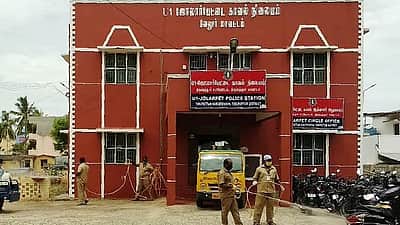 மாதனூரில் காவல் நிலையம்:
20 ஆண்டுகளாக எதிா்நோக்கியுள்ள மக்கள்!