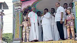 பூம்புகாா் திமுக வேட்பாளா் வாக்குச் சேகரிப்பு