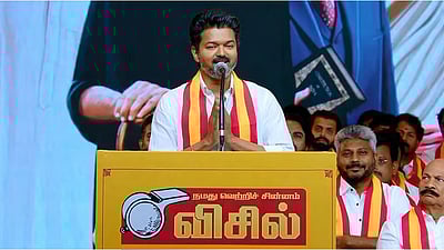 தவெக வேட்பாளா்களில் 17 விஜய்!