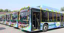 தில்லியில் 2025-26-இல் மின்சாரம், இலவசப் பேருந்துப்
பயணத்திற்கான மானியச் செலவு உயா்வு!