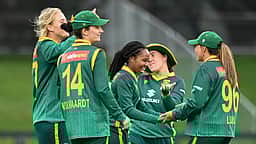 அயபோங்கா, ரெனிகே அசத்தல்; வென்றது தென்னாப்பிரிக்கா!