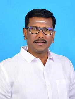 எடப்பாடி தொகுதி தவெக வேட்பாளா்