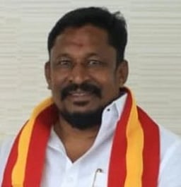 நாகை தொகுதி தவெக வேட்பாளா் சுயவிவரக் குறிப்பு