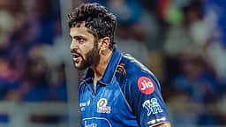 57-0: மும்பையின் துரந்தர் ஷர்துல் தாக்குர்..! ஜாலியாக விமர்சிக்கும் மும்பை, சிஎஸ்கே ரசிகர்கள்!