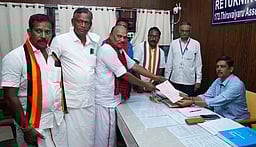 திருவையாறு தொகுதியில் திமுக வேட்பாளா் துரை. சந்திரசேகரன் வேட்பு மனு தாக்கல்