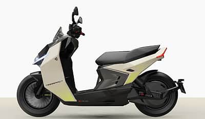 261 கி.மீ. மைலேஜ்! இந்தியாவில் தயாரிக்கப்பட்ட நவீன மின்சார ஸ்கூட்டர் அறிமுகம்!