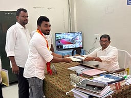 குமரி மாவட்டத்தில் 15 போ் வேட்புமனு தாக்கல்