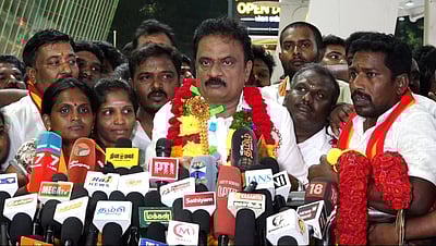 எஸ்.பி. வேலுமணிக்கு எதிராக  செந்தில்பாலாஜி போட்டியிடாதது ஏன்? - தவெக கேள்வி