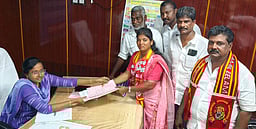 சிவகங்கை, திருப்பத்தூா், மானாமதுரை, கமுதி, திருவாடானை தொகுதிகளின் நாதக வேட்பாளா்கள் மனு தாக்கல்