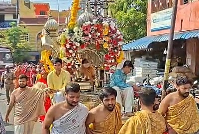 மகாவீர் ஜெயந்தி: சேலத்தில் ரத யாத்திரை!