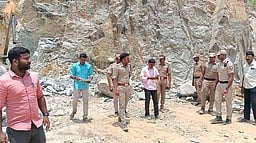 நாகா்கோவில் அருகே 2 கல்குவாரிகளை மூட உத்தரவு