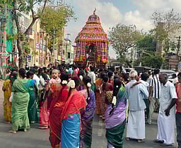 சிதம்பரத்தில் சுப்ரமணியர் தேரோட்டம்!