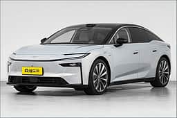 10 நிமிடம் சார்ஜ் செய்தால் 300 கி.மீ. பயணம்! 1 மணி நேரத்தில் 3,100 மின்சார கார்கள் முன்பதிவு!