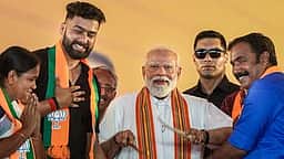 தமிழகத்தில் கூட்டாளிகள்; கேரளத்தில் ‘எதிரிகள்’! இடதுசாரி, காங்கிரஸ் மீது பிரதமர் மோடி கடும் தாக்கு!