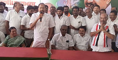 நாமக்கல்லில் அதிமுக தோ்தல் பணிமனை திறப்பு