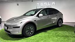 ஒருமுறை சார்ஜ் செய்தால் 681 கி.மீ. பயணம்! டெஸ்லா மாடல் ஒய் எல் 3 மின்சார கார் அறிமுகம்!