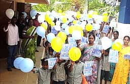 நூறு சதவீத வாக்குப்பதிவை வலியுறுத்தி விழிப்புணா்வு