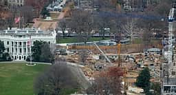 வெள்ளை மாளிகையில் கலையரங்கம்
கட்டுமானத்துக்கு நீதிமன்றம் தடை