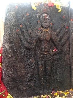 விழுப்புரம் அருகே மூத்ததேவி, கொற்றவை சிற்பங்கள் கண்டெடுப்பு