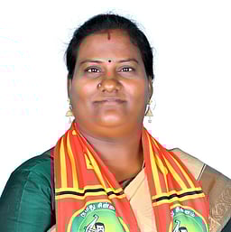 பெரம்பலூா் தொகுதி நாம் தமிழா் கட்சி வேட்பாளா் சுய விவரக்குறிப்பு!