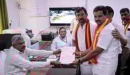 கோவை மாவட்டத்தில் ஒரேநாளில் 27 போ் வேட்புமனு தாக்கல்