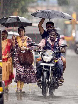 தென் தமிழக கடலோர மாவட்டங்களில் ஏப்ரல் 4 வரை மழைக்கு வாய்ப்பு