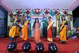 அரசுப் பள்ளிகளில் ஆண்டு விழா