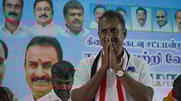 நடிகரின் கட்சி கணக்கிலேயே இல்லை: எஸ்.பி. வேலுமணி