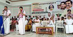 காங்கயத்தில் அதிமுக வேட்பாளா் அறிமுக கூட்டம்