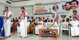 காங்கயத்தில் அதிமுக வேட்பாளா் அறிமுக கூட்டம்