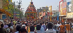இளம்பிள்ளை மாரியம்மன் கோயில் தேரோட்டம்