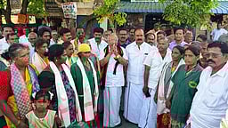 தருமபுரி தேமுதிக வேட்பாளா் வாக்கு சேகரிப்பு