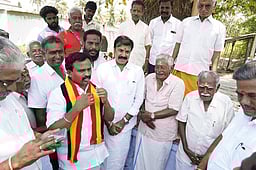 குடியாத்தம் தொகுதி தேமுதிக வேட்பாளா் பிரசாரம்