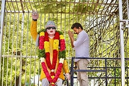 100 சதவீதம் நியாயமான ஆட்சியை வழங்குவோம்: தவெக தலைவா் விஜய்