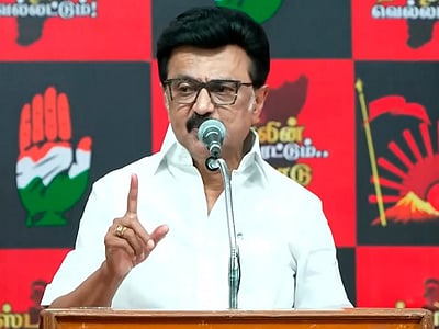 6-ஆம் வகுப்புமுதல் மும்மொழிப் பாடம்: சிபிஎஸ்இ திட்டத்துக்கு முதல்வர் ஸ்டாலின் கண்டனம்!