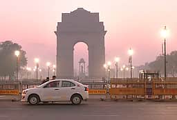 மதுபானக் கொள்கை மீதான சிஏஜி தணிக்கையை தாக்கல் செய்ய தில்லி அரசுக்கு ஓராண்டு அவகாசம்