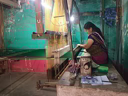 நலிவடையும் நெசவுத்தொழில் தலைநிமிருமா?