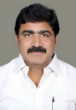 உசிலம்பட்டி தொகுதி காங்கிரஸ் கட்சி வேட்பாளா்